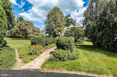 1053 Unionville Wawaset Rd, Kennett Square, PA 19348 - photo 2