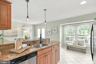 8117 Arrowhead Ct, Frederick, MD 21702 - photo 7