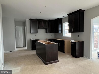 1008 Antonio Dr unit 44, Reading, PA 19605 - photo 2