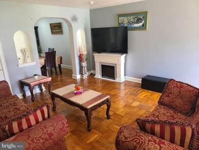 7252 Pine St, Upper Darby, PA 19082 - photo 3