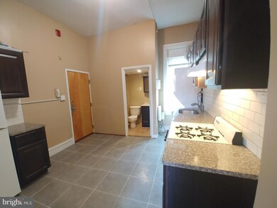 1508 S Broad St unit 2 FRONT, Philadelphia, PA 19146 - photo 5