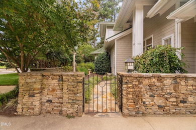 901 Crabtree Crossing Pkwy, Morrisville, NC 27560 - photo 3