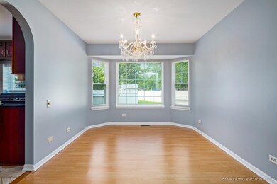 1326 Eastwood Dr unit 4, Aurora, IL 60506 - photo 5