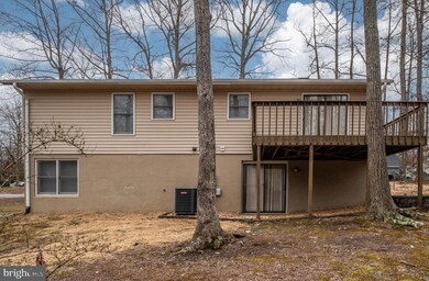 10704 Whiperwhill Ct, Spotsylvania, VA 22553 - photo 6