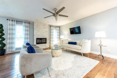 313 Bill Lou Dr, Collinsville, IL 62234 - photo 7