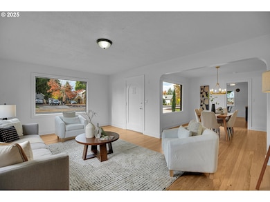 574 S Ivy St, Canby, OR 97013 - photo 7