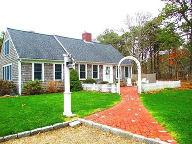 27 Loring Ave, West Dennis, MA 02670 - photo 3