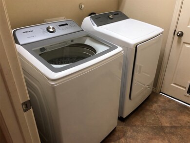 5111 Carson Hill Ln, Houston, TX 77092 - photo 7