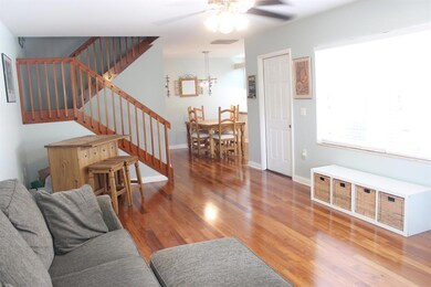 31 Clinton Ct unit B, Royal Palm Beach, FL 33411 - photo 5