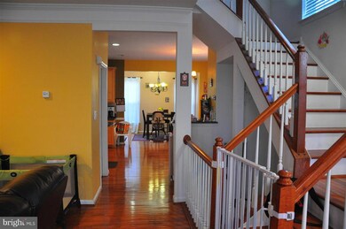 13636 Flying Squirrel Dr, Herndon, VA 20171 - photo 2