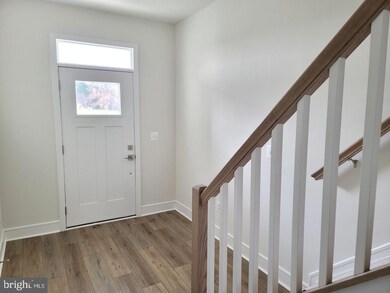 103 Wake Robin Ct, Lake Frederick, VA 22630 - photo 4