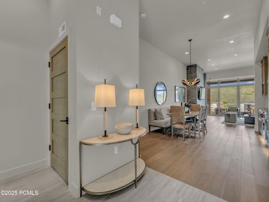 7-web-or-mls-6417-double-deer-lp