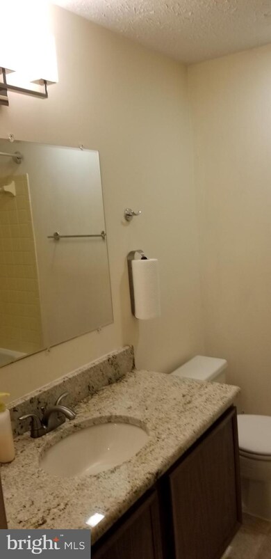 11503 Underoak Ct, Reston, VA 20191 - photo 4