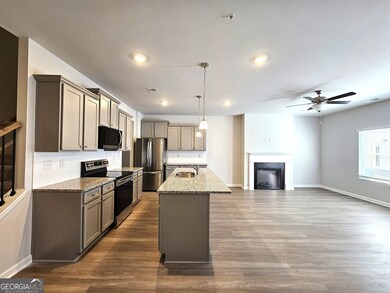 338 Lanier Cir, Woodstock, GA 30189 - photo 4