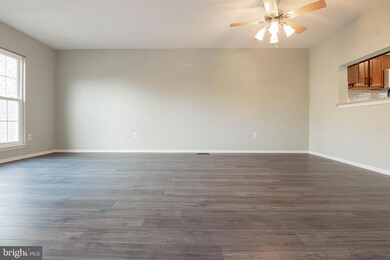 55 Roger Valley Ct, Parkville, MD 21234 - photo 5