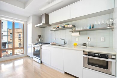 210 Jackson St unit 2, Brooklyn, NY 11211 - photo 3