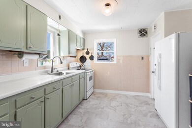 404 Edwards Dr, Brookhaven, PA 19015 - photo 7