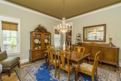 1025 Urlin Ave 006