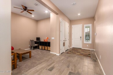 Foyer w/ BONUS Space
