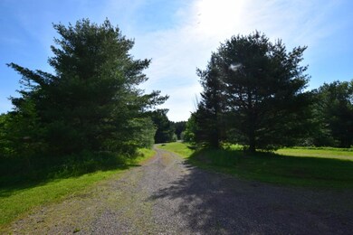 sullivan.driveway.to.road