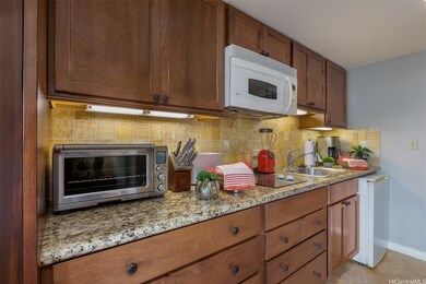 2045 Kalakaua Ave unit 1401, Honolulu, HI 96815 - photo 3