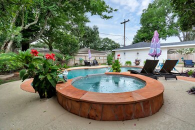 10043 Olympia Dr, Houston, TX 77042 - photo 7