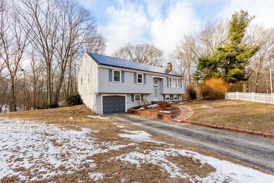 64 Little Tree Ln, Bellingham, MA 02019 - photo 2