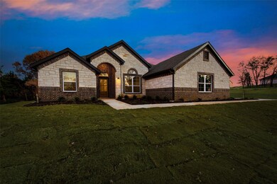 5208 Terrific Ln, Alvarado, TX 76009 - photo 4