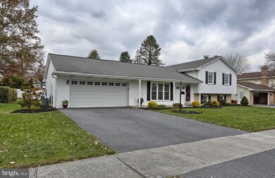 959 E Pine St, Palmyra, PA 17078 - photo 3