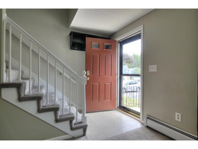 61 Donovan Ct, MerriMacK, NH 03054 - photo 3