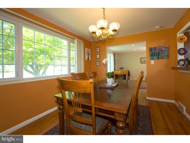 129 Greenbrier Ln, Havertown, PA 19083 - photo 7