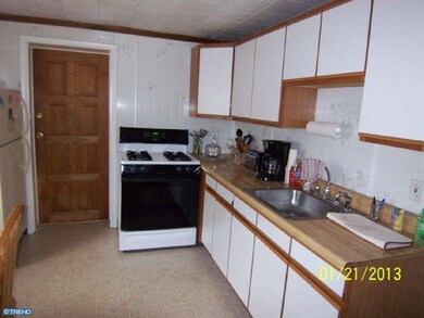 3418 W 3rd St, Marcus Hook, PA 19061 - photo 7