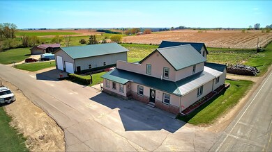 7697 Hurricane Rd, Lancaster, WI 53813 - photo 5