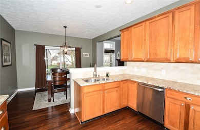 12133 Biddle Dr, Fishers, IN 46037 - photo 6