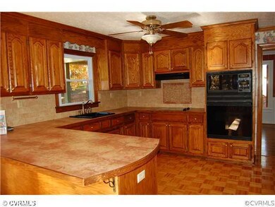 7901 Indian Springs Rd, North Chesterfield, VA 23237 - photo 4