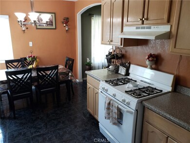 14866 Rosemary Dr, Fontana, CA 92335 - photo 6