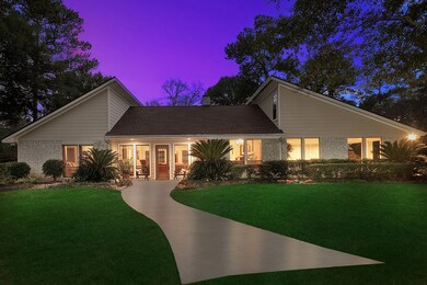 914 Baker Dr, Tomball, TX 77375 - photo 2