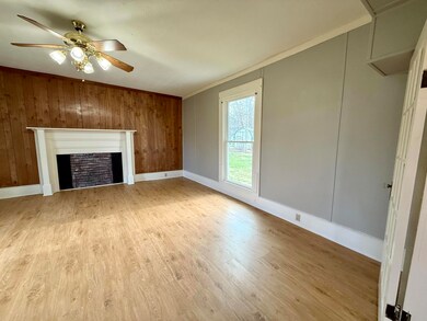 927 E Mount Vernon St unit A, Somerset, KY 42501 - photo 7