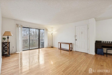 255 Hampshire Ct unit D2, Piscataway, NJ 08854 - photo 3