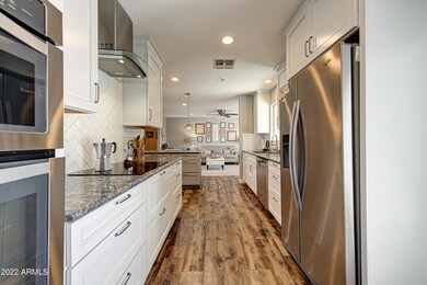 9603 W Cottonwood Dr, Sun City, AZ 85373 - photo 7