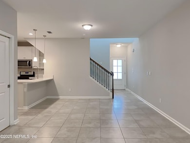 3_pc_ysBmGy3gob_AWHDuvPRx2_other_room_ct