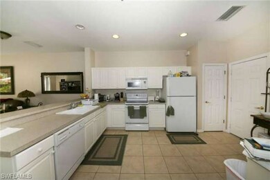 912 Hampton Cir, Naples, FL 34105 - photo 3