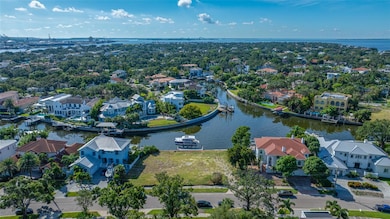 102 Adalia Ave, Tampa, FL 33606 - photo 2