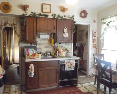 174 Stenzil St, North Tonawanda, NY 14120 - photo 5