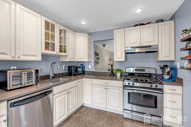 223 Perth Hill Ct unit 223, Matawan, NJ 07747 - photo 7