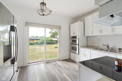 1429 Sherman St, Anderson, IN 46016 - photo 3