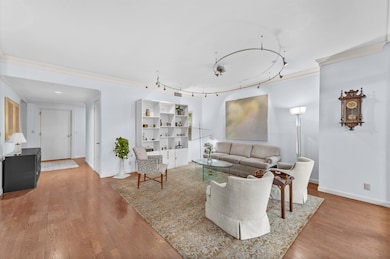 The Tealstone unit 6D, Houston, TX 77024 - photo 3