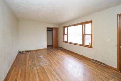 829 W Main St-103