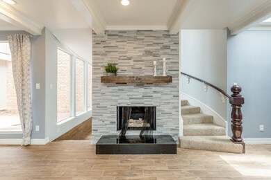 68 Legend Ln, Houston, TX 77024 - photo 4