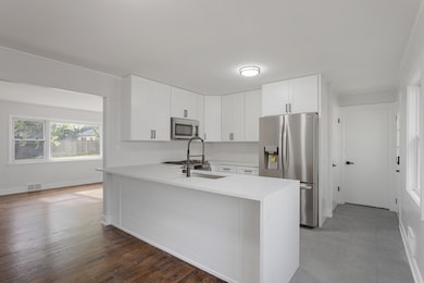 606 Longfellow Ave, Deerfield, IL 60015 - photo 4